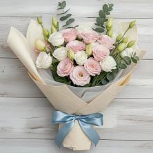 Букет цветов из:  Лизиантусы в Дубках Дагестан