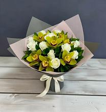 Букет цветов из:  Орхидеи и Розы в Дубках Дагестан