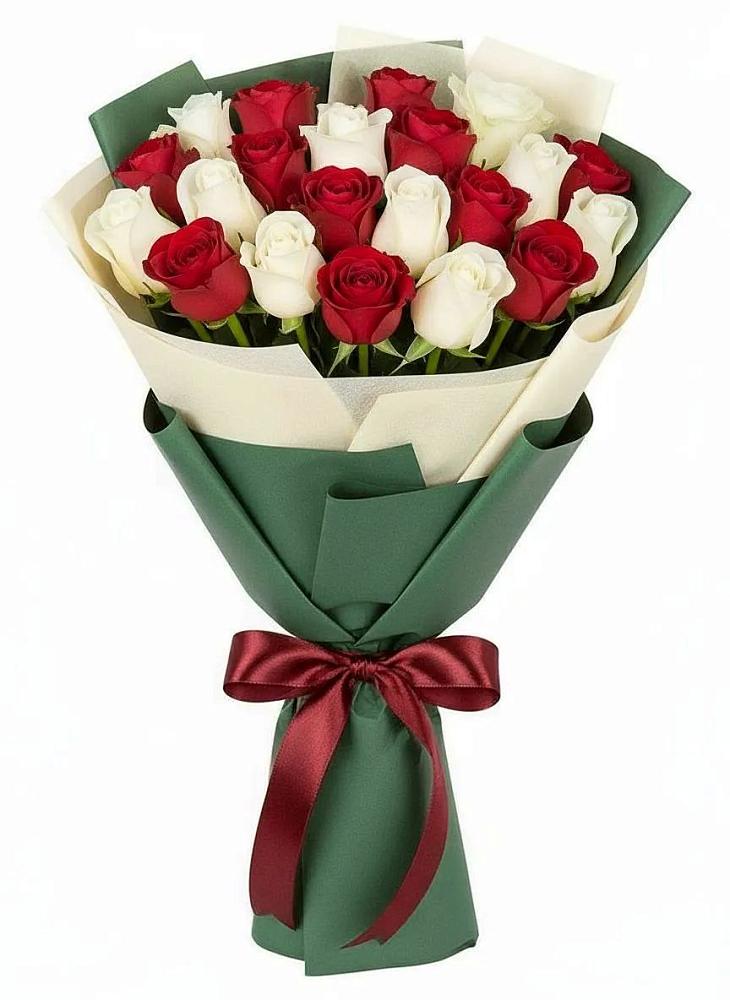 Букет Микс из красных и белых роз в Дубках Дагестан