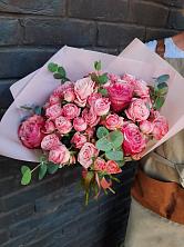 Букет цветов из:  Розы в Дубках Дагестан