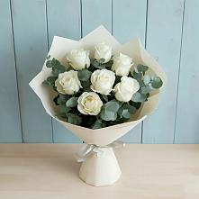 Букет Белые розы в Эвкалипте в Дубках Дагестан